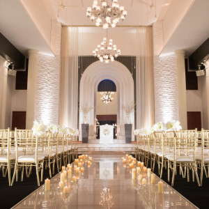 花嫁を包むベールをイメージした優しく温かみのある空間|シャトー文雅の写真(40103815)