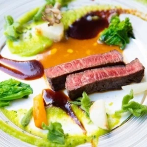 ＼6月土日祝見学◆最大150万円優待／料理が決め手・豪華試食