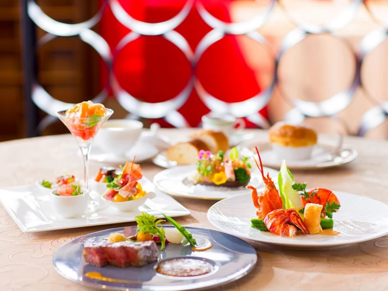 「料理でもてなす結婚式」は招待されて嬉しいと高評価！