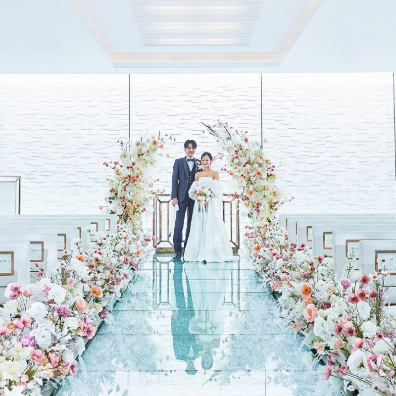 岐阜の階段演出ができる結婚式場特集