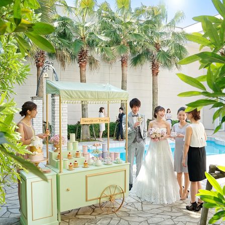 パーティ会場から続くガーデンではデザートビュッフェなど様々な演出に利用できます|The Palm Garden（ザ・パームガーデン）   〈エルフラットグループ〉の写真(5058389)