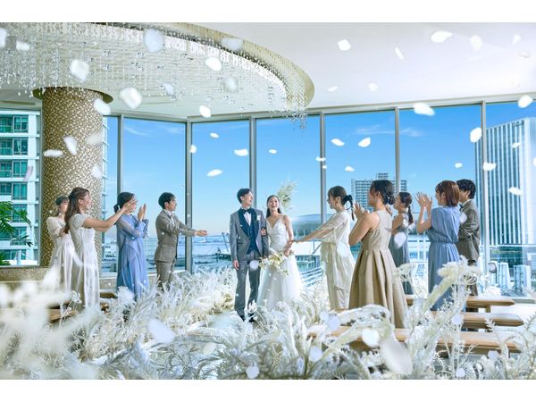 THE CLASSICA BAY RESORT （ザ クラシカ ベイリゾート）のNEW【SKY CHAPEL】空と海を望む、開放感あふれる誓いの舞台の写真（5枚目）