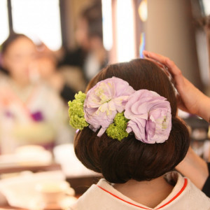 小花や大輪など様々な花材でアレンジ|ザ フナツヤの写真(722992)