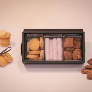 【公式HPからご予約いただいた方限定】パティシエ特製「焼き菓子」プレゼント