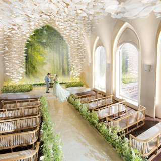 遂に完成！見学スタート◎ 緑×自然美 光溢れる『新チャペル』