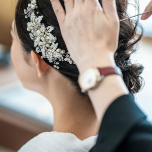 専用ブライズルームで、専属ヘアメイクアーティストがお手伝いします。|ウェスティンホテル仙台の写真(51827289)