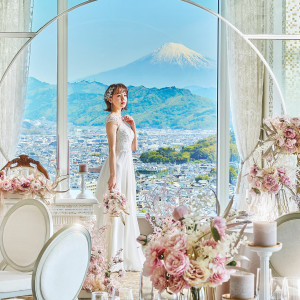 富士山や海などの自然を感じられる贅沢な披露宴会場|グランディエールブケトーカイの写真(30879825)