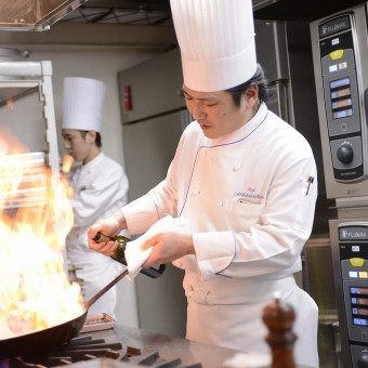 一流の料理人が集う、このグランディエールの料理をぜひ味わって。