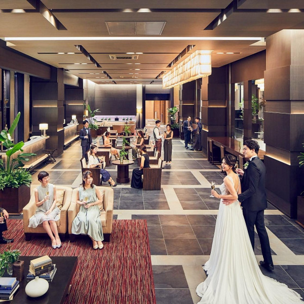 上質でおもてなし感溢れるメインロビー