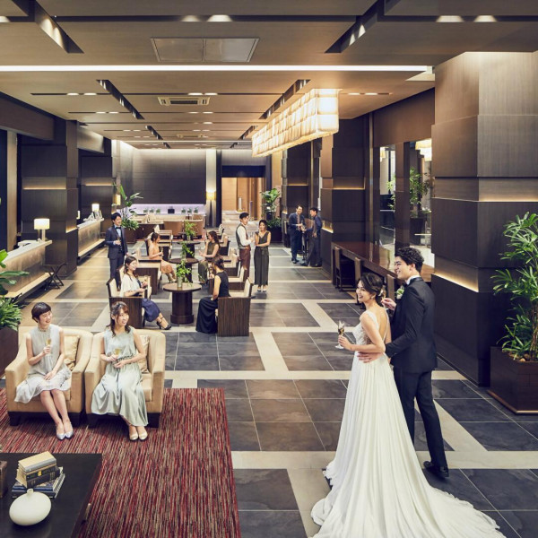 上質でおもてなし感溢れるメインロビー