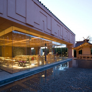 外から眺める独立型神殿は優美|ヴィラ・グランディス ウェディングリゾート 福井の写真(1432830)