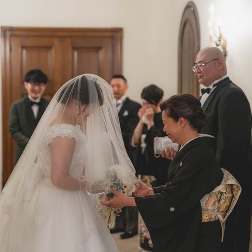 ローズガーデンクライスト教会の結婚式の公式写真（2枚目）