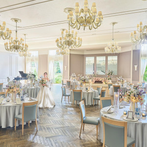 【まずは会場見学!】選べる挙式場&披露宴会場◆圧巻の庭園体験