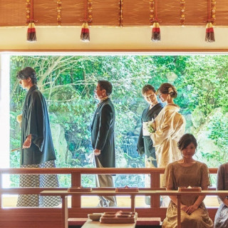 【自然光差し込む和婚式】緑溢れる神殿×広大な庭園見学フェア