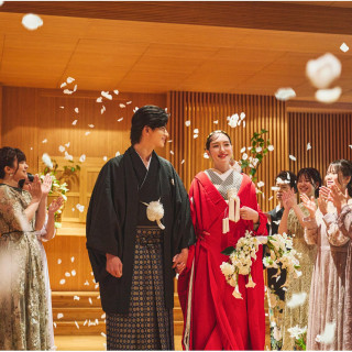 【自然光差し込む和婚式】緑溢れる神殿×広大な庭園見学◆試食付