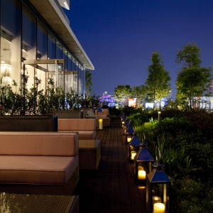 ガーデンでのビアテラス、ナイトアフタヌーンティが人気|アルモニーアンブラッセ ウエディングホテルの写真(437085)