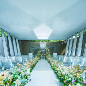 神聖な誓いの瞬間にふさわしい優しく清らかなたたずまい|HIROSHIMA MONOLITH ～広島モノリス～の写真(57199566)