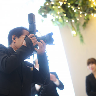 カメラマンは専属。写真屋さんが母体の式場だから叶う、クオリティの高い写真が残せて安心！