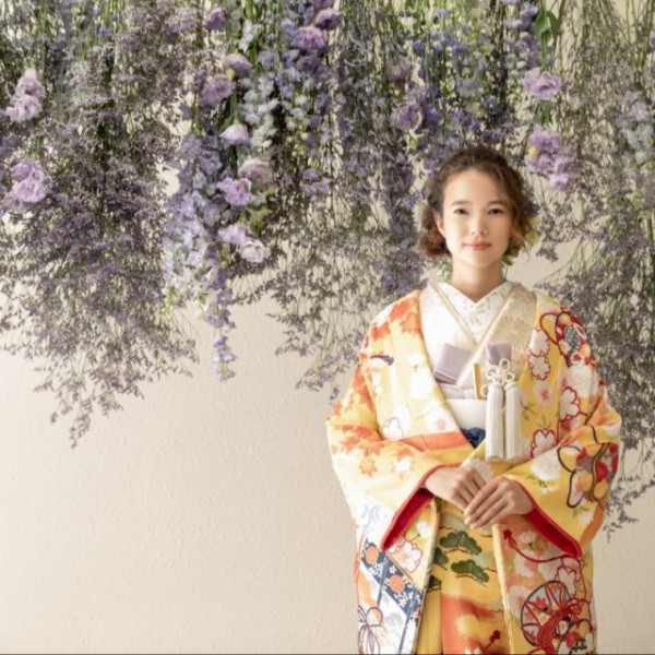 華やかな色打掛は挙式にもパーティにも