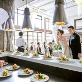 会場に併設しているオープンキッチンから最幸のお料理をご提供♪