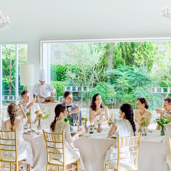 天井高9m、バージンロード16mのスケールを誇る独立型チャペル