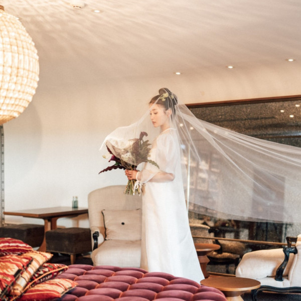 非日常空間に彩りを添えるインテリア