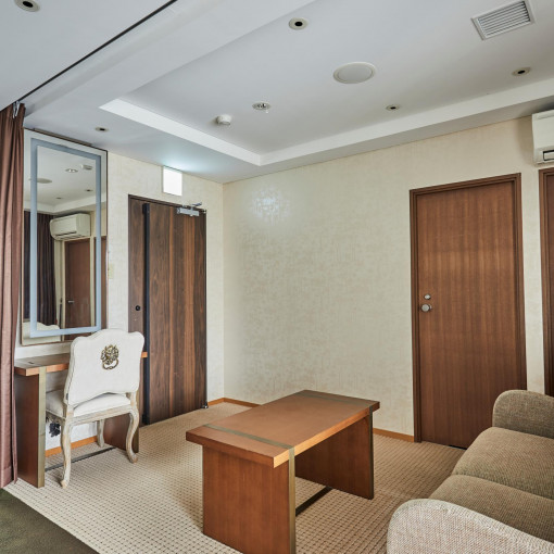 IRIS WATER TERRACE AYAMEIKE（イリスウォーターテラスあやめ池）