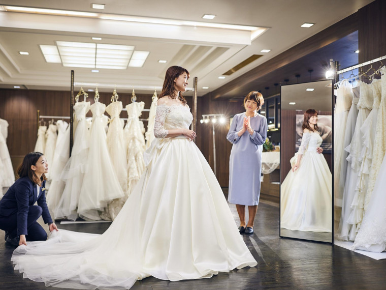 花嫁になるための準備。特別な日に着る運命の1着がここに・・。