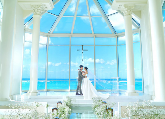 ラソール ガーデン・アリビラ クリスティア教会 チュチュリゾート