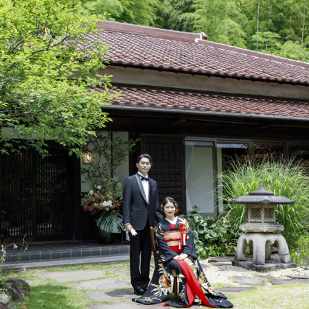 自然と伝統に包まれた、感動の結婚式
