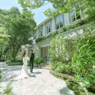 定禅寺通りのケヤキ並木に自然となじむナチュラルな貸切邸宅♪特別空間で叶えるウエディング!