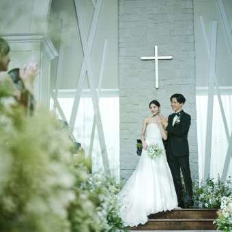 挙式本来の意味を実感できる。独立型チャペルで一体感のある感動の結婚式を。
