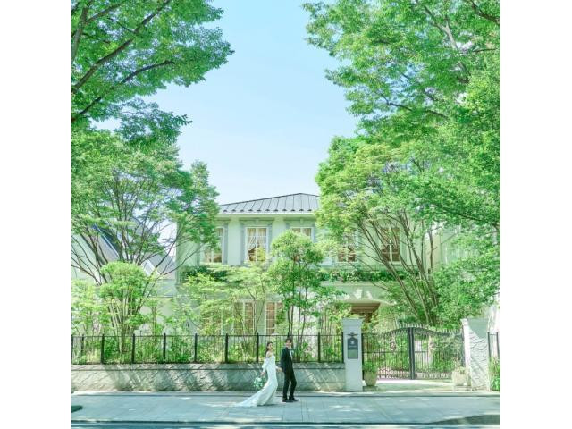 【一軒家貸切のガーデン付き邸宅で叶える最旬ウエディング】