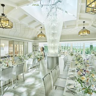 《最旬ドレス試着で花嫁体験》平日ゆったり3万円試食＆アマゾン2万円特典