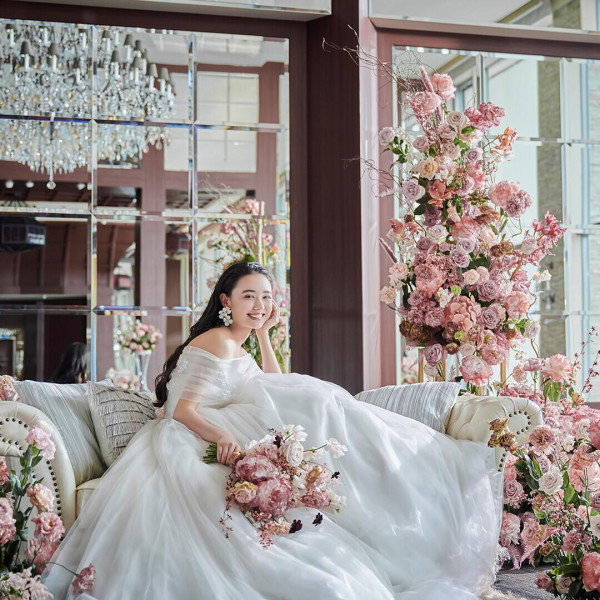 ［式場見学1軒目限定］カラードレス1着27.5万円分をプレゼント