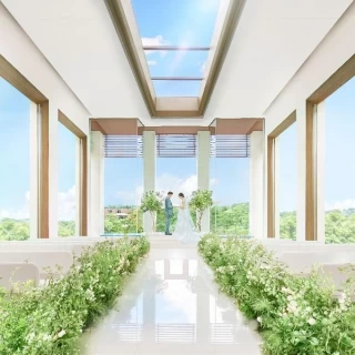 残席僅か《最大140万×3万ギフト》空×緑の絶景チャペル×絶品和牛試食