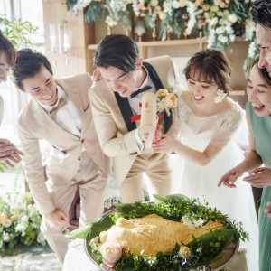 鯛の塩釜焼き割りは、ゲストと盛り上がる人気演出|ザ マグナス 東京（THE MAGNUS TOKYO)の写真(12684945)