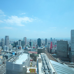 OSAKA STATION CITY【ノースゲートビルディング】最上階に位置する会場は大阪を一望できる。|ラグナヴェール プレミア（LAGUNAVEIL PREMIER）の写真(247354)