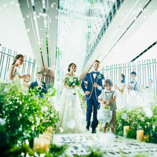 残▲祝日SP【ドレス2着×アマギフ5万】自然光チャペル×150万優待