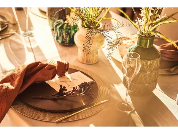 披露宴会場（AKE）