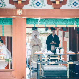 厳かな神前挙式も鶴岡八幡宮で叶えることができる|AMANDAN BLUE 鎌倉 ～アマンダンブルー鎌倉～の写真(45429259)