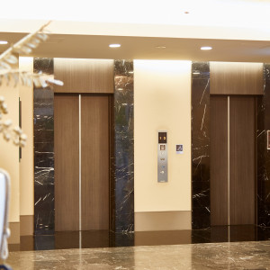 全館はバリアフリー。専用運転可能なエレベーター2基の他に、花嫁専用のエレベーターもご用意。|大宮璃宮（おおみや りきゅう）の写真(6412232)