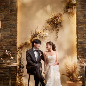 披露宴会場横のホワイエにはフォトスポットを常設しております。|ノートルダム周南/FIVESTAR WEDDINGの写真(53038303)