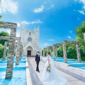 大聖堂をバックに撮影も叶う|ノートルダム周南/FIVESTAR WEDDINGの写真(53041486)