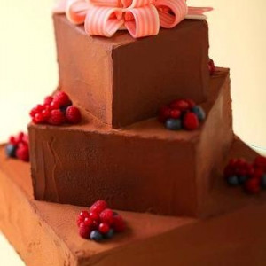 パティシエデザインのオリジナルケーキ。チョコを使って大人っぽさを。|シェラトングランドホテル広島の写真(245671)