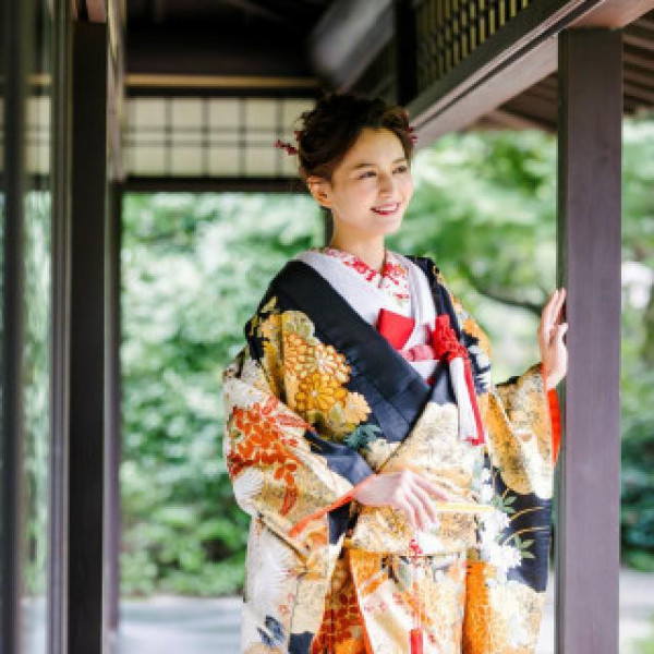 日本庭園やスタジオで和装撮影も対応◎白無垢や色打掛で格式高いフォトウェディングを叶えます
