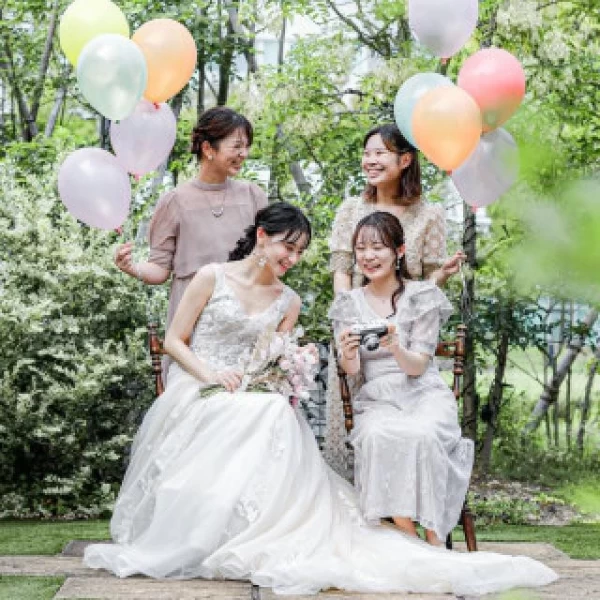 会場使用料50％OFF、スナップアルバム30％OFFの特別特典付きでお得な結婚式をサポート
