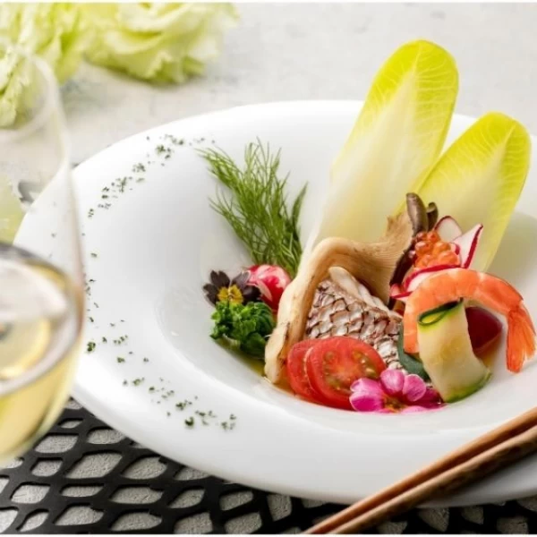 大切なゲストへおもてなしは！箸でお召し頂けるお料理内容！ひつまぶしや美味しいワインもご用意