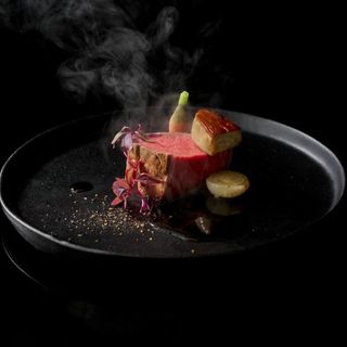 【ゲストをおもてなし】ミシュラン料理×絶景チャペル&貸切邸宅