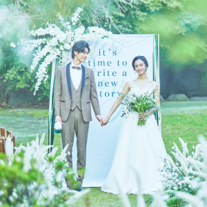 きらめく陽光がふたりを包み込むガーデン挙式|AMANDAN SKY ～アマンダンスカイ～の写真(56050510)